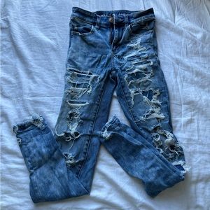 American eagle skinny jeans. Very ripped. Worn a a few times. Good condition